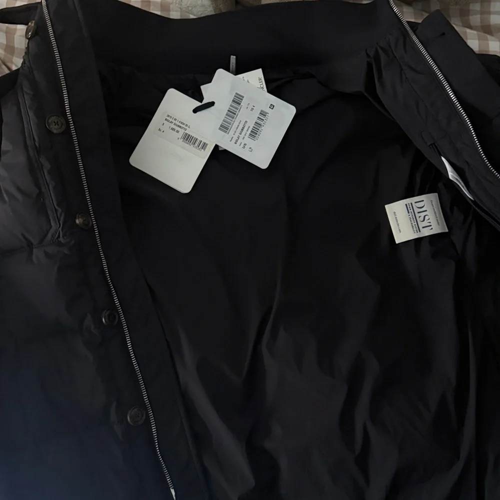 Moncler men’s biolay